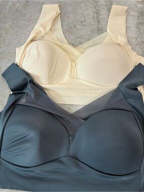 Seamless Padded Bralette - Cream & Charcoal